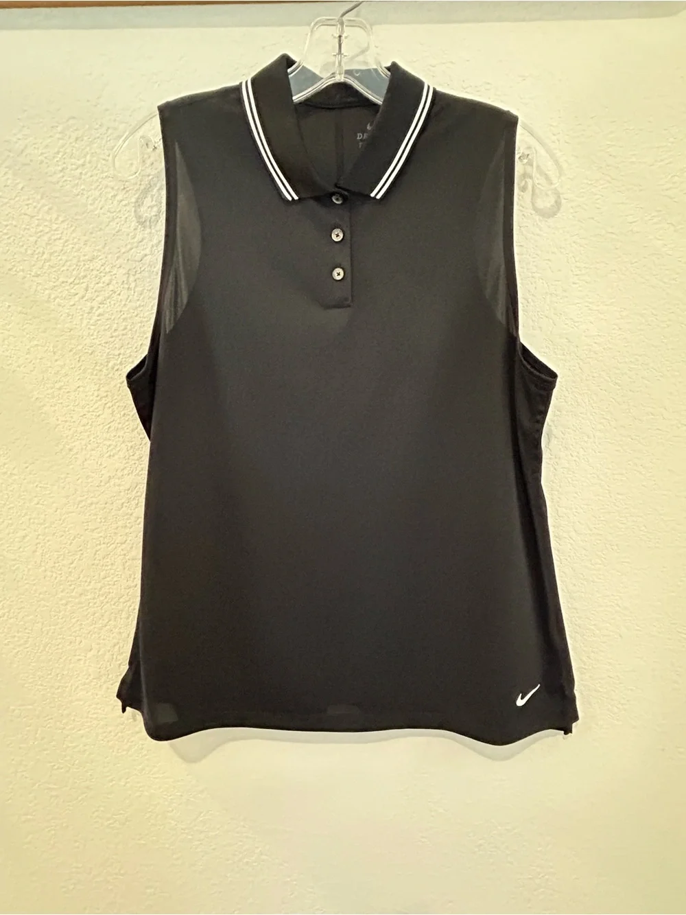 Nike Women’s Dri-FIT Victory Golf Polo 
Black
Large - Picture 2 of 6